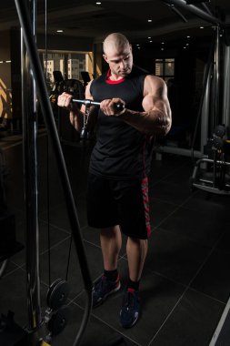 pazı egzersiz vücut geliştirmeci