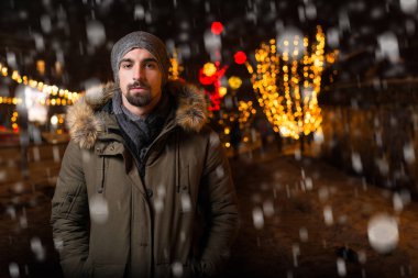 Holiday Market genç bir adam portresi