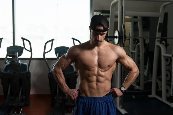 Portret mężczyzny mięśni Fitness — Zdjęcie stockowe