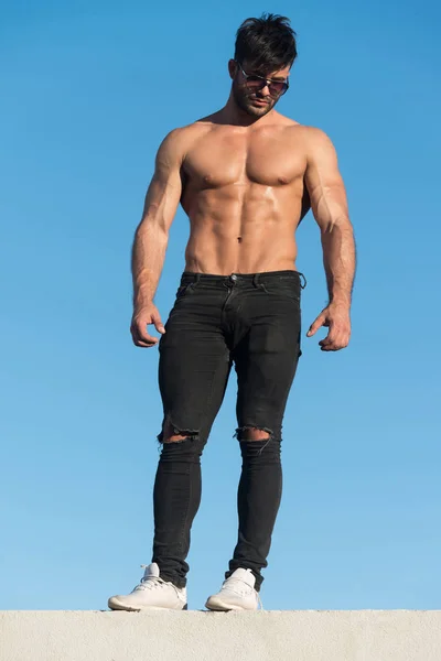 Portrait of Muscular Man Standing Strong Background Sky — Stock Photo, Image