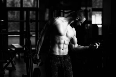 Pazı egzersiz halter adamla Geek