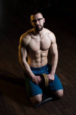 AB Roller ile çalışma dışarı geek adam