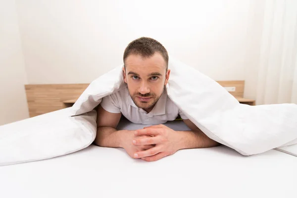 Portrait Man Lying Blanket Rumah — Stok Foto