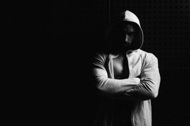 Sweatshirt duvara kasları esneme modeli