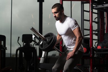 Egzersiz halter ile geri