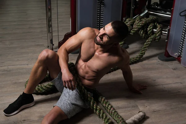 Young Man Resting After Battling Ropes At Gym — Stock Photo, Image
