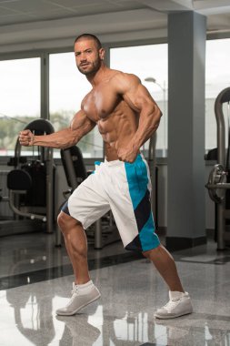 kasların esneme vücut geliştirmeci