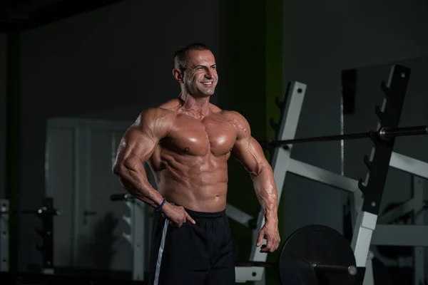 Retrato de un hombre maduro muscular Físicamente Fit — Foto de Stock