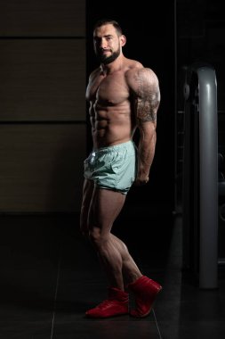 kasların esneme vücut geliştirmeci