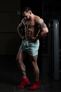 Sağlıklı bir insan altı paketi ile