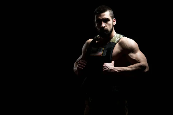 Bodybuilder Portret Van Soldaat Met Kogelvrij Vest Ons Vlag Een — Stockfoto