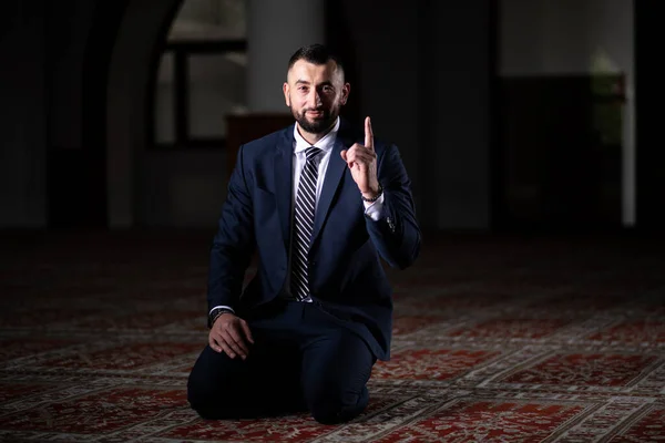 Businessman Muslim Making Traditional Prayer God Allah Mosque — Stock Photo, Image