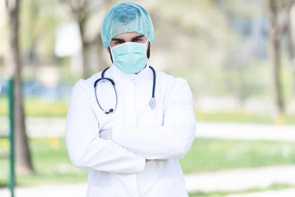 Portrait Tired Exhausted Male Caucasian Doctor Front Park Coronavirus Covid — Stock Photo, Image