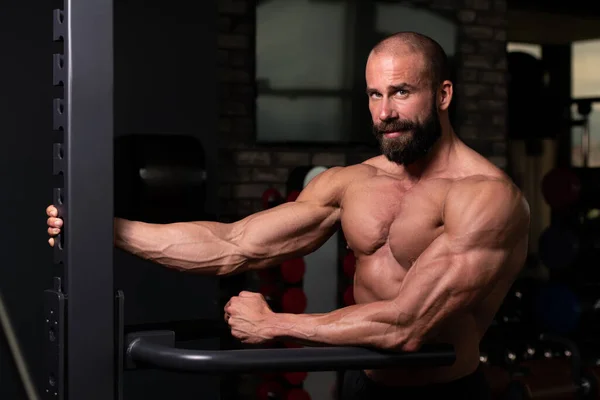 Portrait Young Physically Fit Man Showing His Well Trained Body — Stock Photo, Image