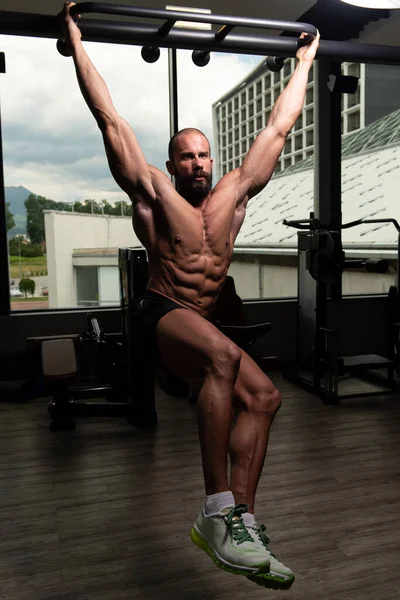 Hombre Realizando Pierna Colgante Plantea Ejercicio Uno Los Ejercicios Más — Foto de Stock