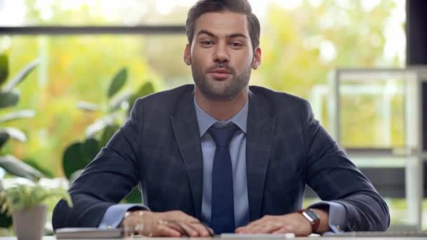 Selective Focus Businessman Talking Office — Stockvideo