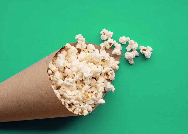 Popcorn Paper Cone Aqua Menthe Background Top View Flat Lay — Stock Photo, Image