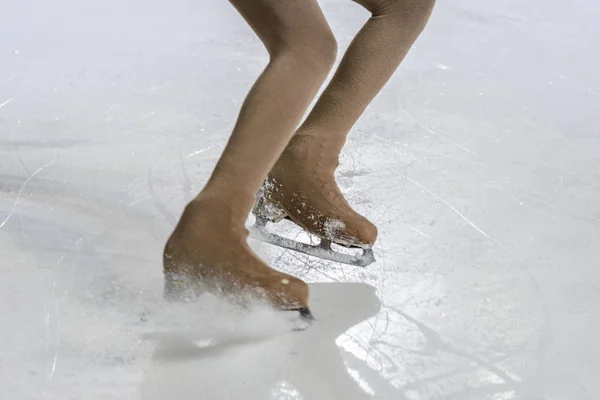 Artistic skating, ice skating, izmir — Stock Photo, Image
