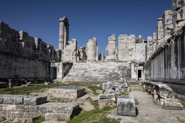 Apollon Tapınağı Didyma Antik şehir, Aydın, Türkiye içinde görünümünü.