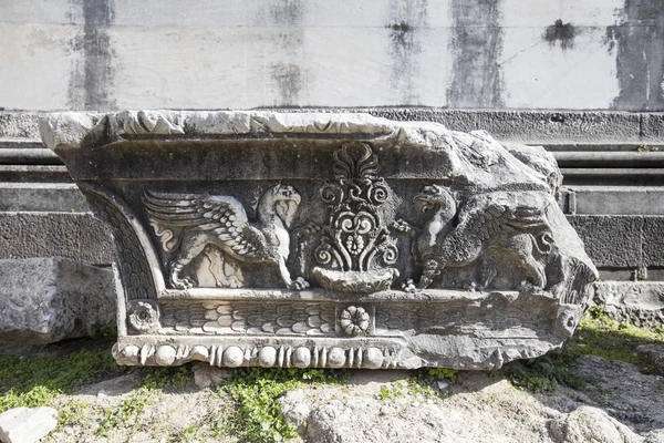 Blick auf den Apollo-Tempel in der antiken Stadt Dididyma, Aydin, Türkei. — Stockfoto