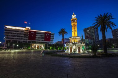 Izmir Saat Kulesi. Ünlü Saat Kulesi Izmir'in sembolü haline geldi.
