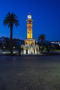 Izmir Saat Kulesi. Ünlü Saat Kulesi Izmir'in sembolü haline geldi.
