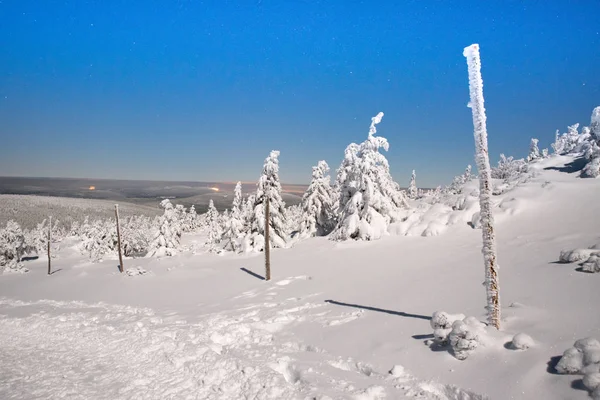 Kış manzarası Polonya Dağları Dev Dağlar