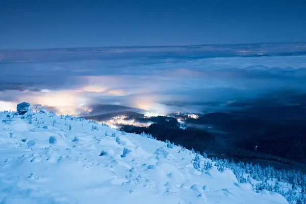 Kış manzarası Polonya Dağları Dev Dağlar