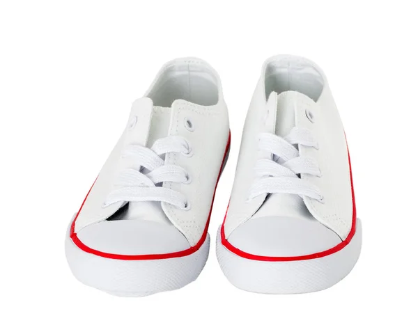 Weiße Leinenschuhe mit rotem Streifen. — Stockfoto