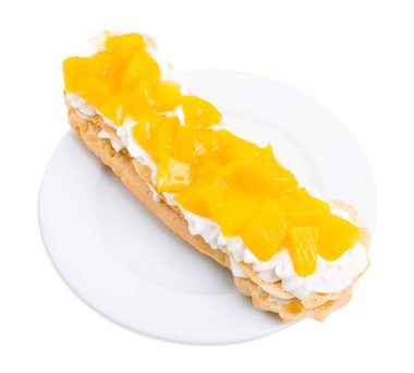 Klasik Pasta krema ile doldurulmuş.