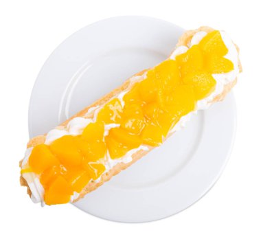 Klasik Pasta krema ile doldurulmuş.