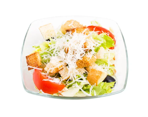 Salada de legumes deliciosa com croutons e queijo . — Fotografia de Stock