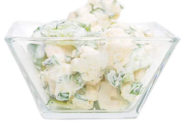 Salade de concombre et chou-fleur à la crème sure . — Photo