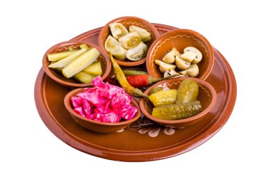 Karışık Marine sebze tabağı.