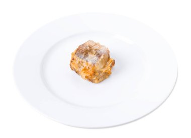 Hırpalanmış hake balık.