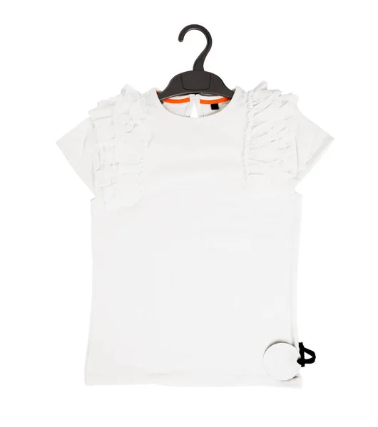 Witte katoenen frilled t-shirt. — Stockfoto