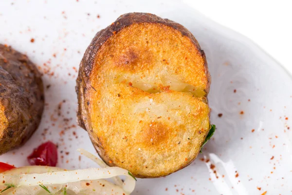 Вкусный картофель с красным перцем . — стоковое фото
