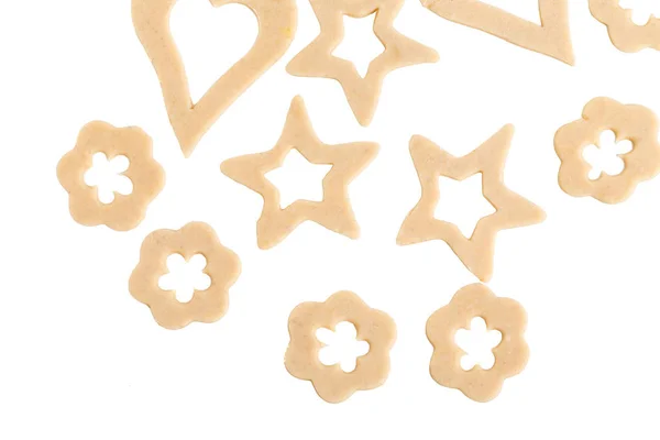 Сырые печенье с различными формами . — стоковое фото