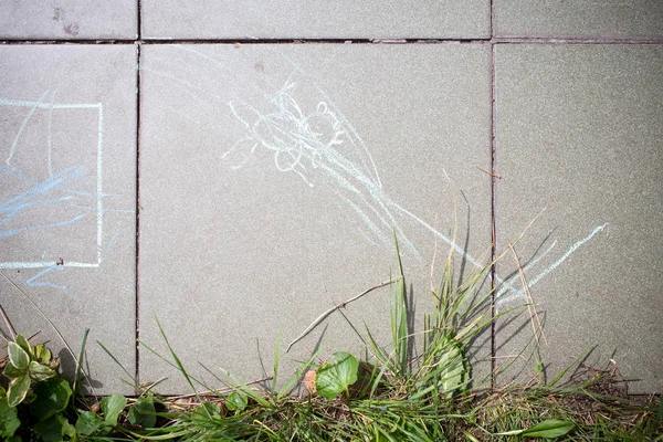Chalk drawings on park ceramic tiles. — Stock Photo, Image