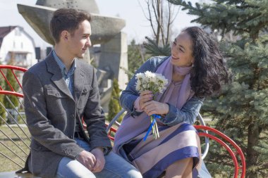 Anne ve oğlu birlikte misiniz.