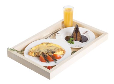 Tatlı ve meyve suyu ile omlet.