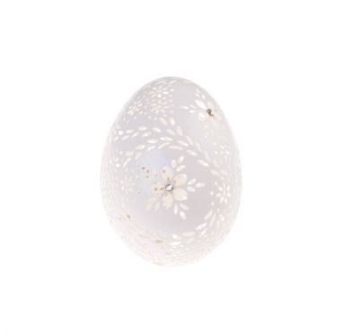 Paskalya tavuk yumurta oyma ile.