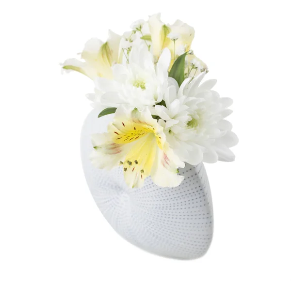 Декоративная ваза с цветами . — стоковое фото