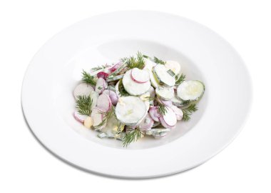 Ekşi krema ile turp salatası.