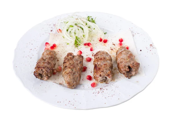 Lezzetli kuzu kebap pide üzerinde.