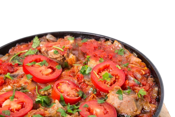 Rinderfilet mit Tomaten und Zwiebeln. — Stockfoto