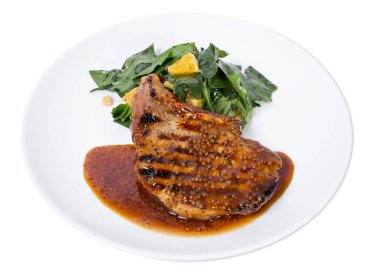 Izgara domuz fileto ıspanak salatası ile.