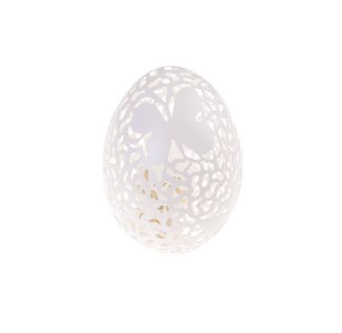 Paskalya tavuk yumurta oyma ile.