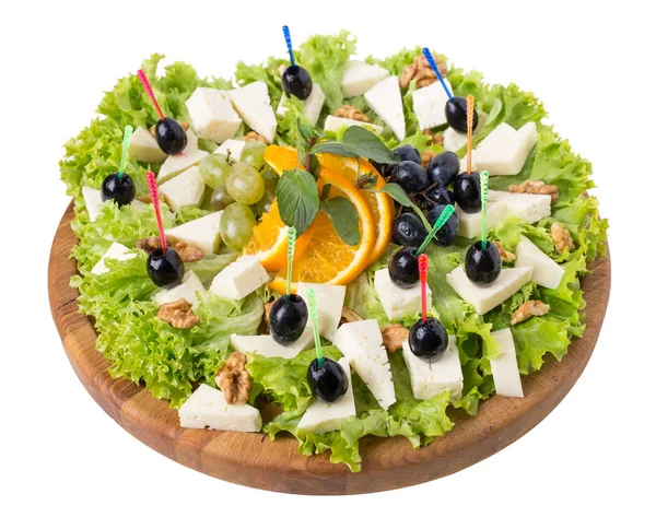 Georgian cheese platter with grapes. — Stock Photo, Image