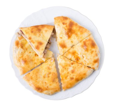 Lezzetli pasta kuzu eti ile doldurulmuş.